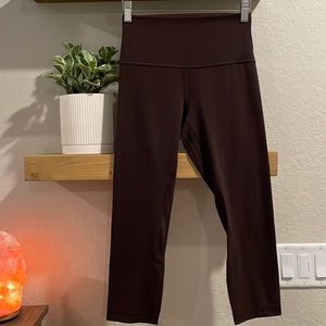 Lululemon Align Crop 21”. Size 6